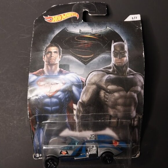 2016 Hot Wheels Batman VS Superman 1/7 Twin Mill - Picture 1 of 6